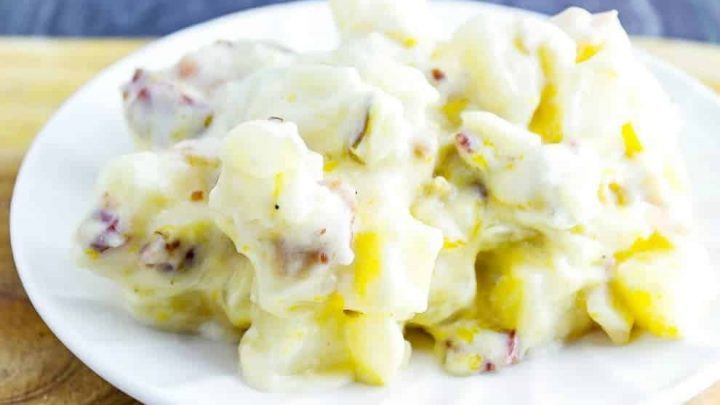 Crock Pot Cheesy Bacon Potatoes {Classic Cheesy Potato Recipe} CrockPotCheesyBaconPotatoes