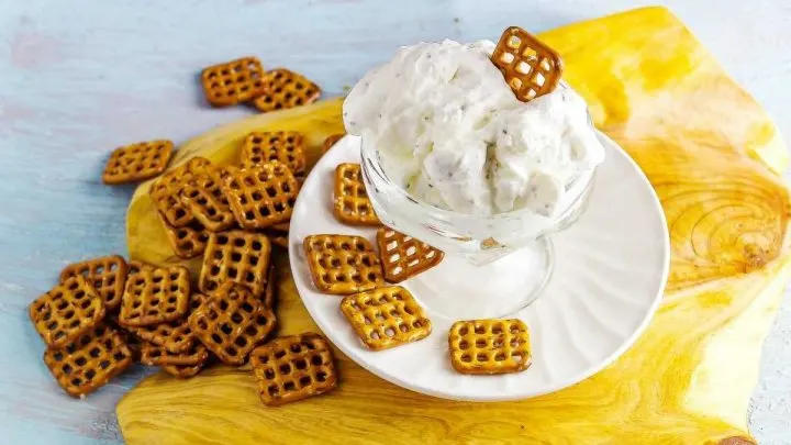 Balsamic French Onion Dip {Bacon Dip Recipe For Chips} BalsamicFrenchOnionDipWithBacon