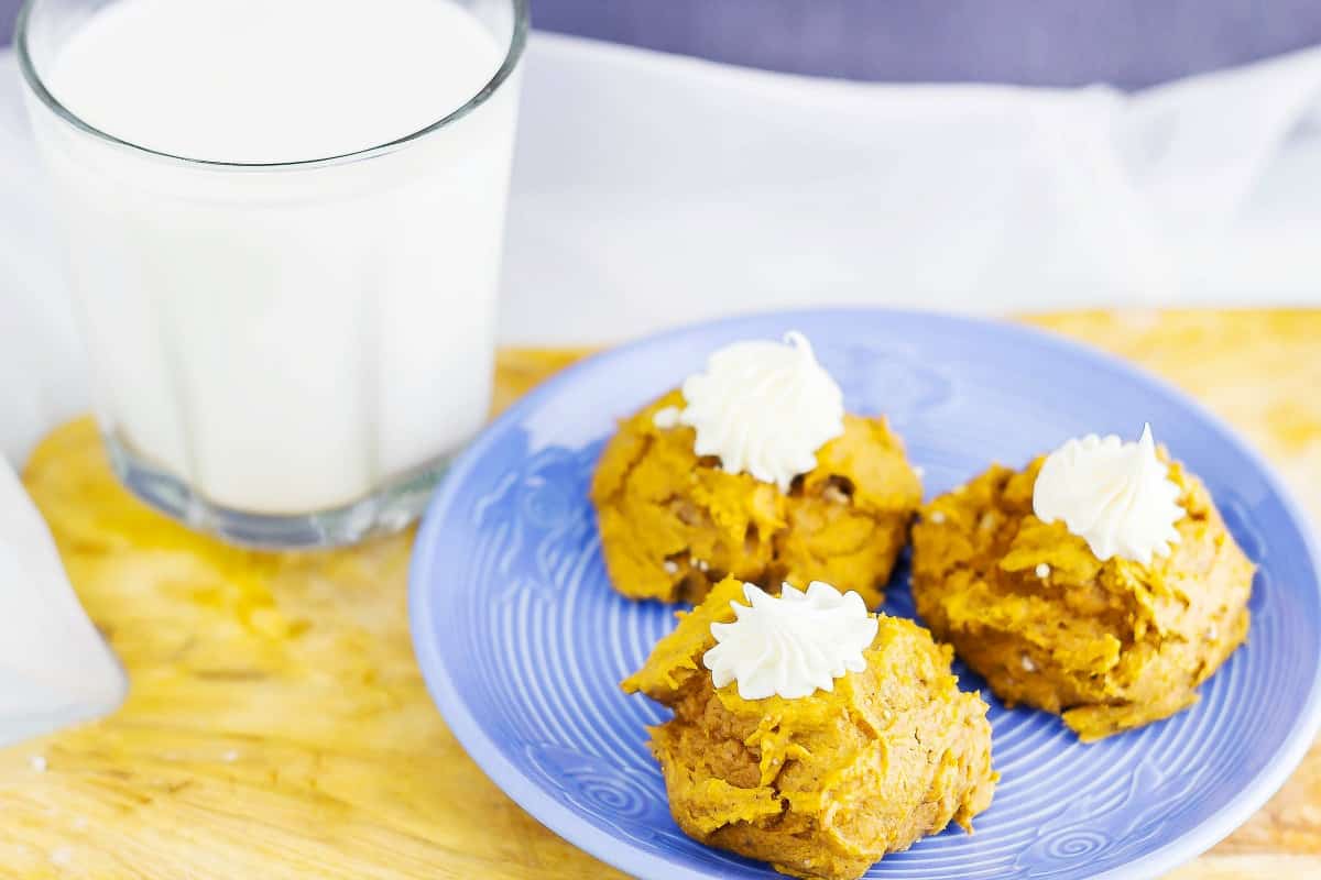 Pumpkin Spice Cookies with Vanilla Bean Frosting