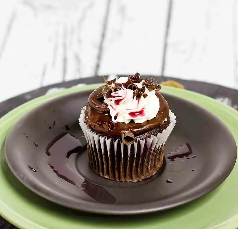 Red-Wine-Cupcake-3