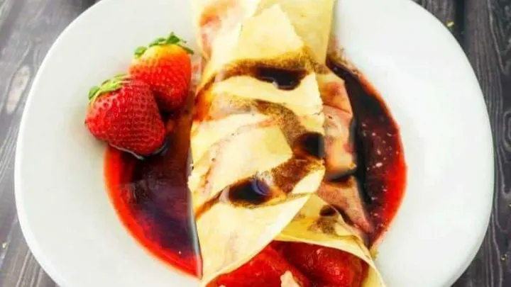 Fried Strawberry Cheesecake Crepes With Chocolate Balsamic Drizzle FriedStrawberryCheesecakeCrepesWithChocolateBalsamicDrizzle