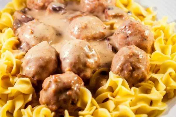 Slow Cooker Meatball Ranch Stroganoff