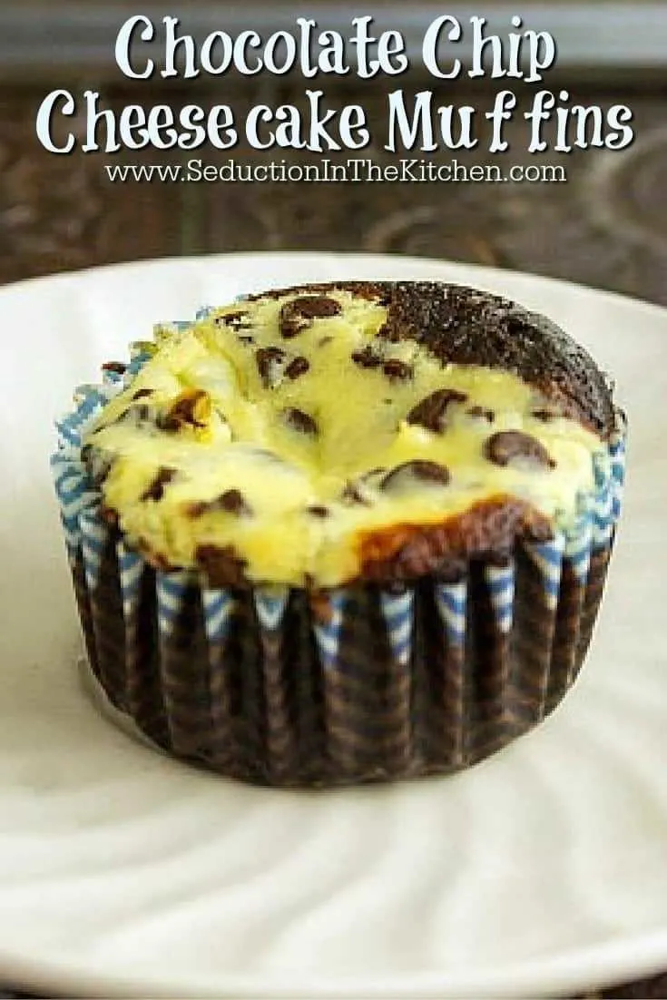 Chocolate Chip Cheesecake Muffins is perfect for people who love chocolate and cheesecake. These moist and delicious muffins will delight your sweet tooth. 