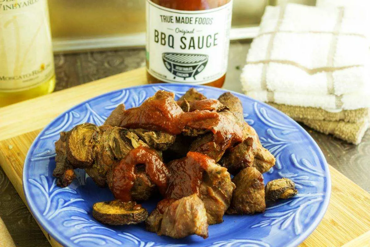 BBQ Beef Tips with Mushrooms is a simple recipe that uses True Made Foods BBQ Sauce. True Made Foods is making American food nutritious that is perfect for your cookout.