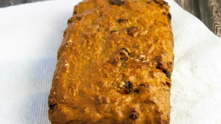 Cinnamon Raisin Banana Bread