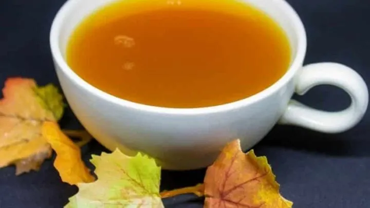Warm Salted Caramel Vodka Cider {Fall Alcoholic Drinks} Warm Salted Caramel Vodka Cider