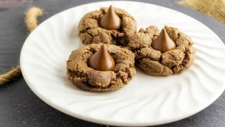Chocolate Cookie Butter Blossoms {Christmas Cookie Recipe} Chocolate Cookie Butter Blossoms