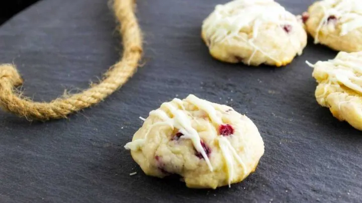 Lemon Pomegranate Cookies {With White Chocolate Drizzle} Lemon Pomegranate Cookies