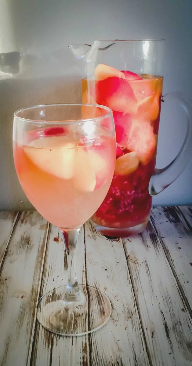 RaspberryNectarineSangria