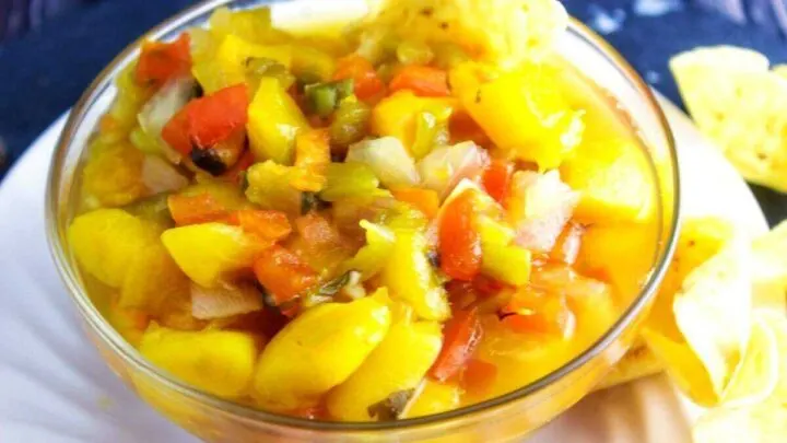 Peach Margarita Salsa {Hot Salsa Recipe For Your Taste Buds} PeachMargaritaSalsa