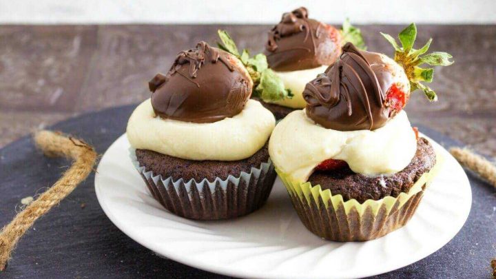 ChocolateCoveredStrawberryCupcakes