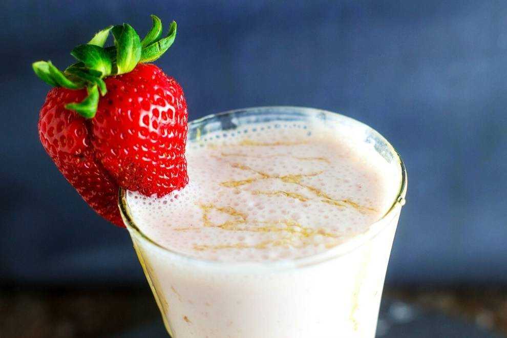 Honey Roasted Strawberry Cheesecake Smoothie is a healthy and delicious smoothie that you will love after a great workout! The honey roasted strawberries just make this smoothie pop with flavor. Best of all, it has no added sugar in it!