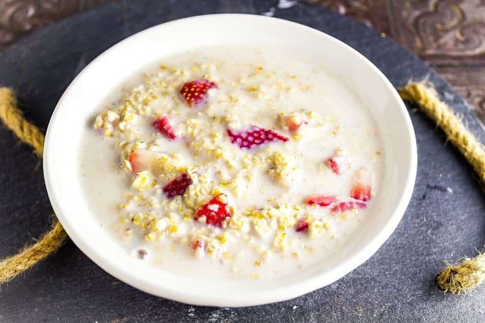 Strawberries and Cream Oatmeal is easy, naturally sweet breakfast to make that uses fresh milk, strawberries and best of all no sugar added!