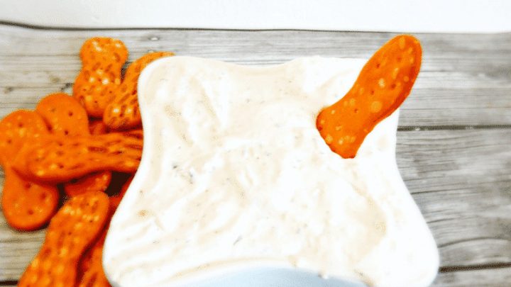 Roasted Garlic and Basil Dip