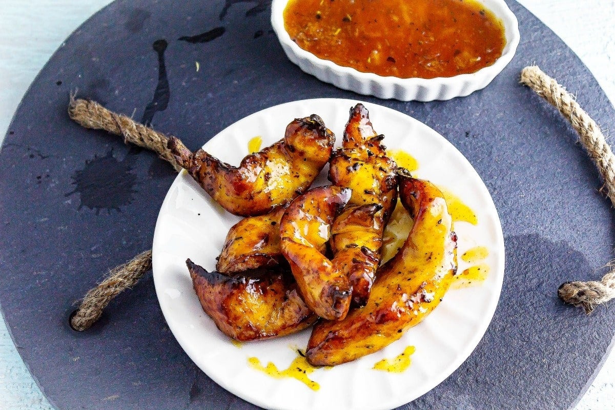 Blackened Peach and Raspberry Boneless Wings