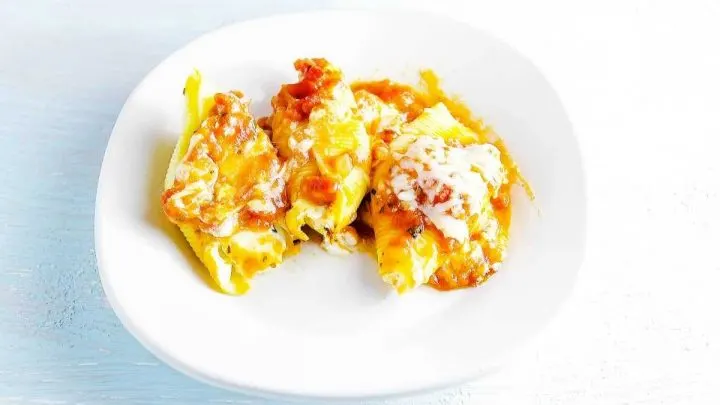 Italian Cheese Stuffed Shells (Cheesy Stuffed Pasta) ItalianCheeseStuffedShells