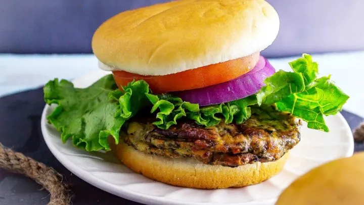 Greek Spinach and Feta Chicken Burgers: Healthy and Very Tasty Greek Spinach and Feta Chicken Burgers