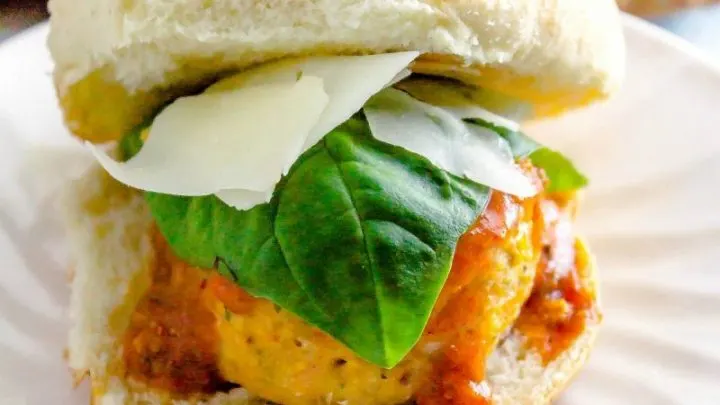 Low Sugar Chicken Meatball Parmesan Sliders #tailgatingSnacks LowSugarChickenMeatballParmesanSliders
