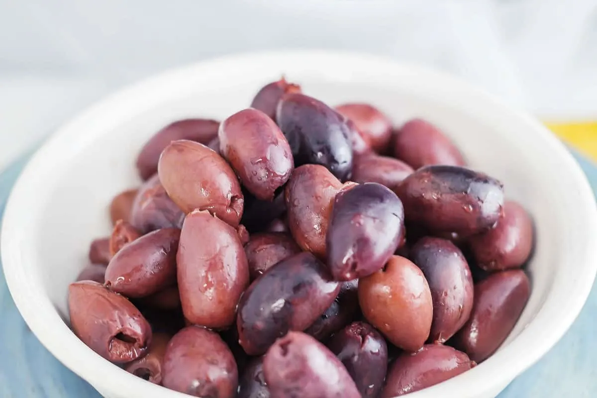 Marinated Olives With Red Wine Vinaigretteclose up of olives