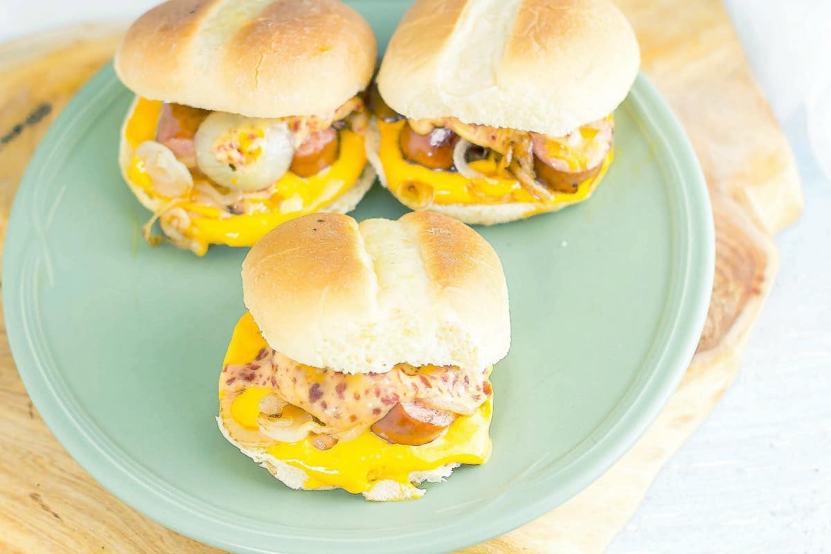 Cheesy Pepperoni Bratwurst Sliders