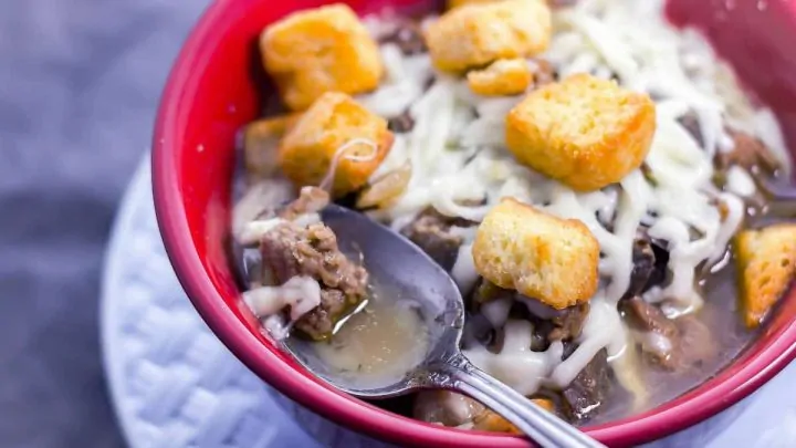 Slow Cooker Philly Cheesesteak Soup {Easy Steak Soup} Slow Cooker Philly Cheese Steak Soup