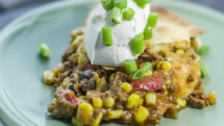 Taco Pot Pie {Simple Mexican Casserole Recipe} TacoPotPie