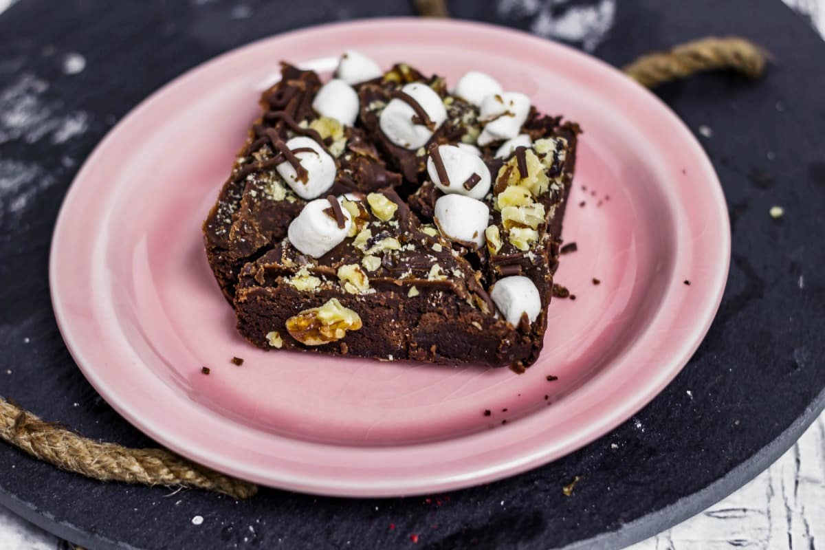 Rocky Road Brownie Bars close up on plate