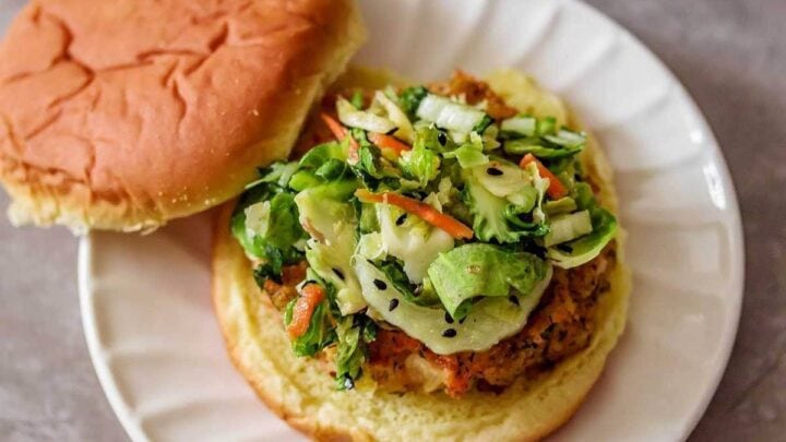 MexicanSalmonBurgerWithSlaw