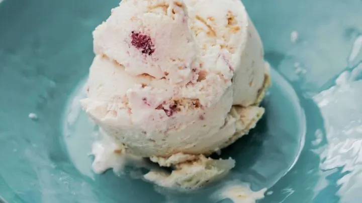 No Churn Raspberry Moscato Wine Ice Cream NoChurnRaspberrMoscatoWineIceCream