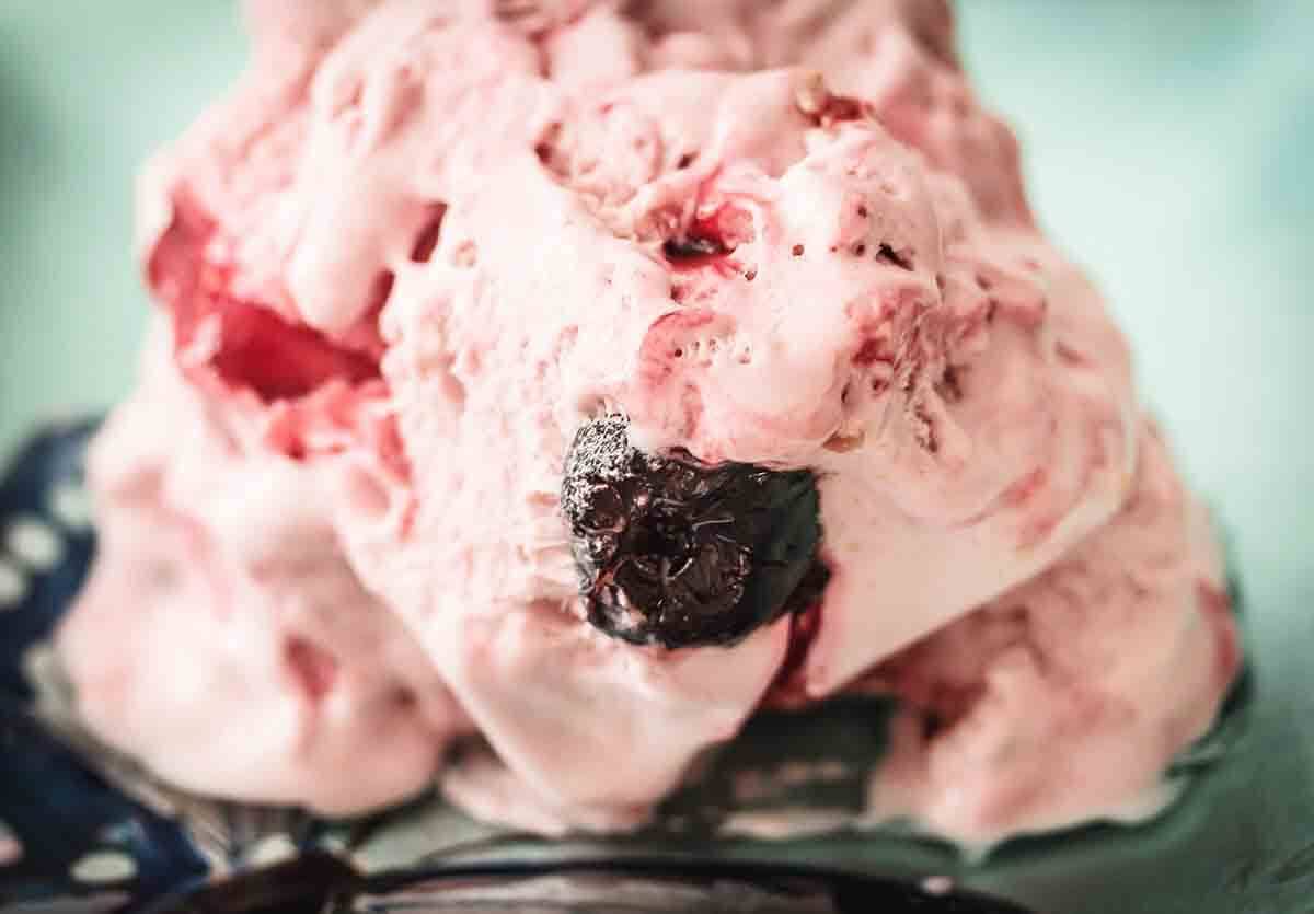 No Churn Bing Cherry Gelato 4