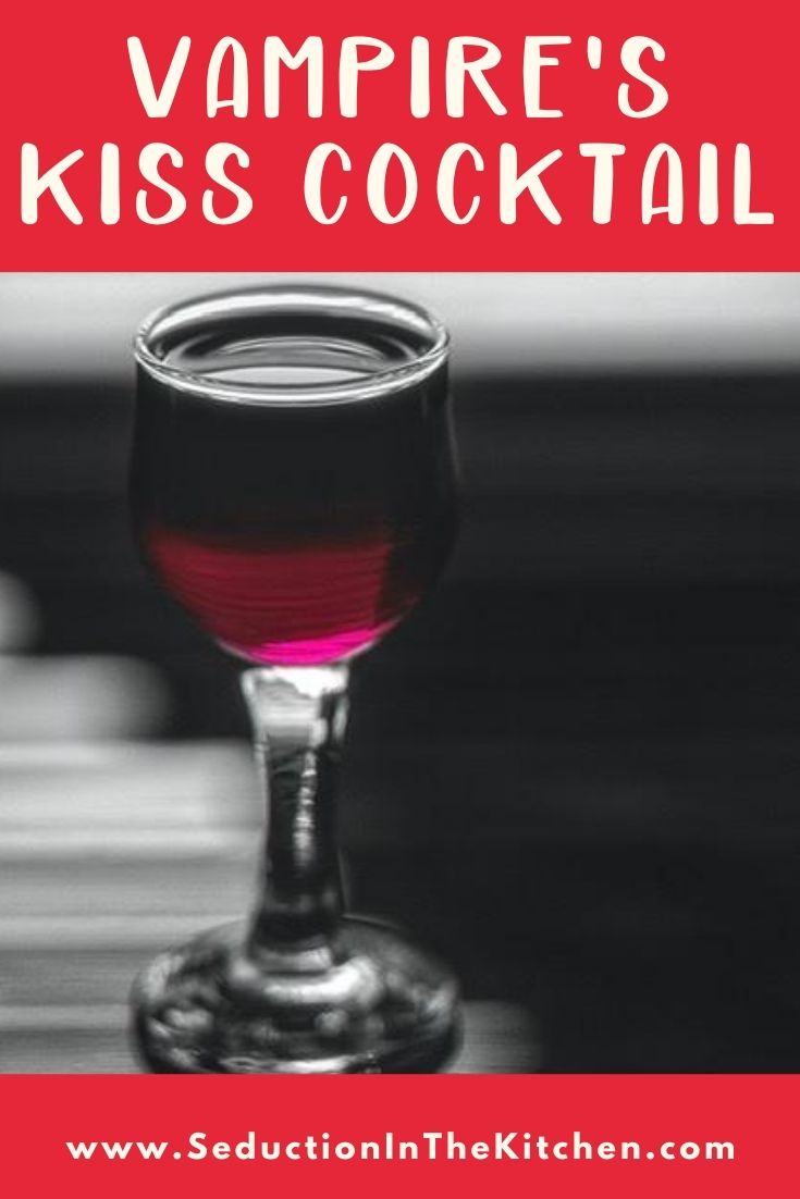 Vampire's Kiss Cocktail {Easy Red Wine Cocktail}