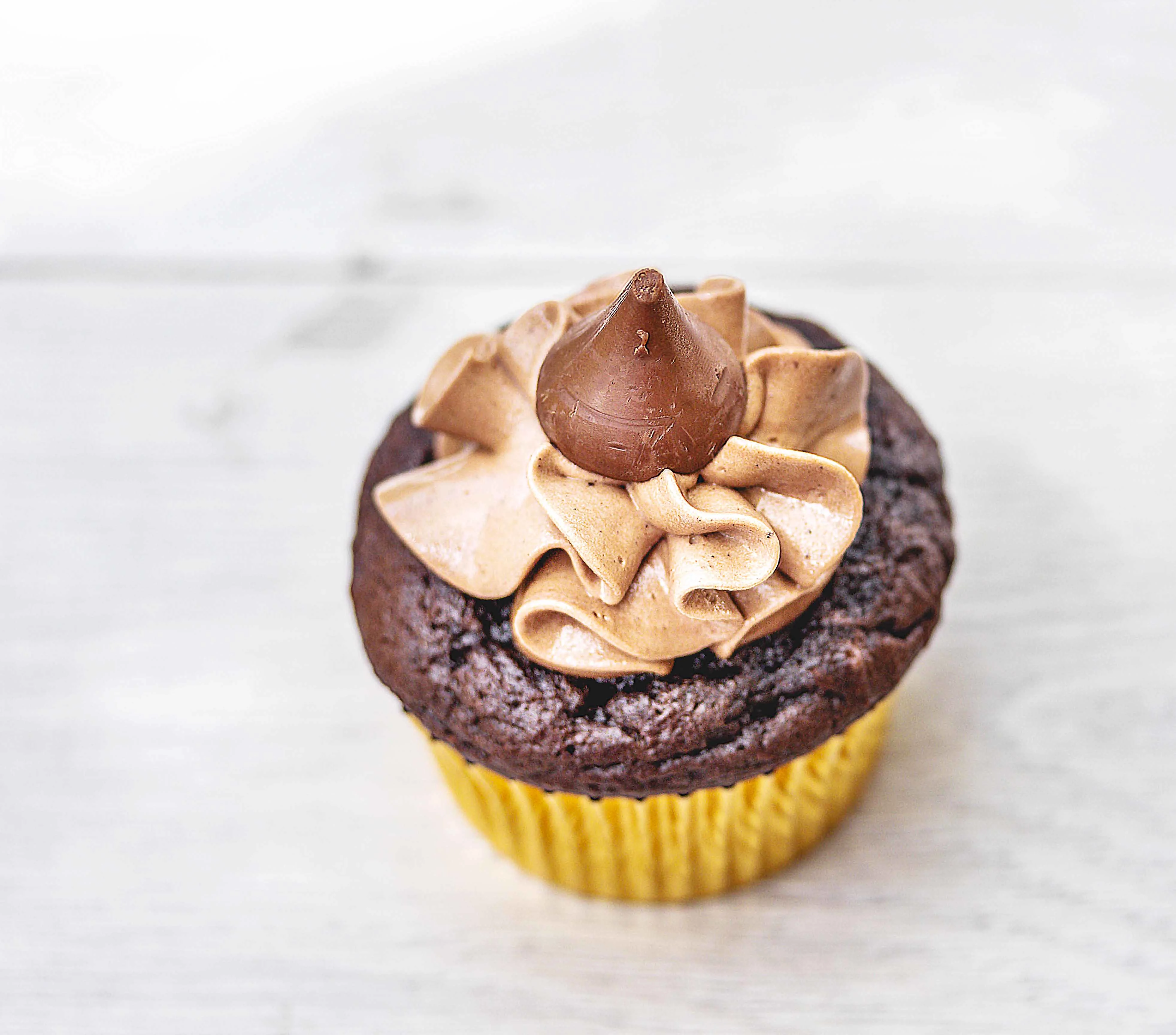 Kiss-of-Chocolate-Cupcakes-3