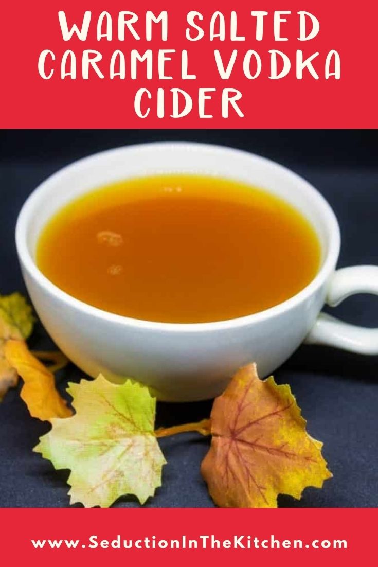 Warm Salted Caramel Vodka Cider {Fall Alcoholic Drinks}