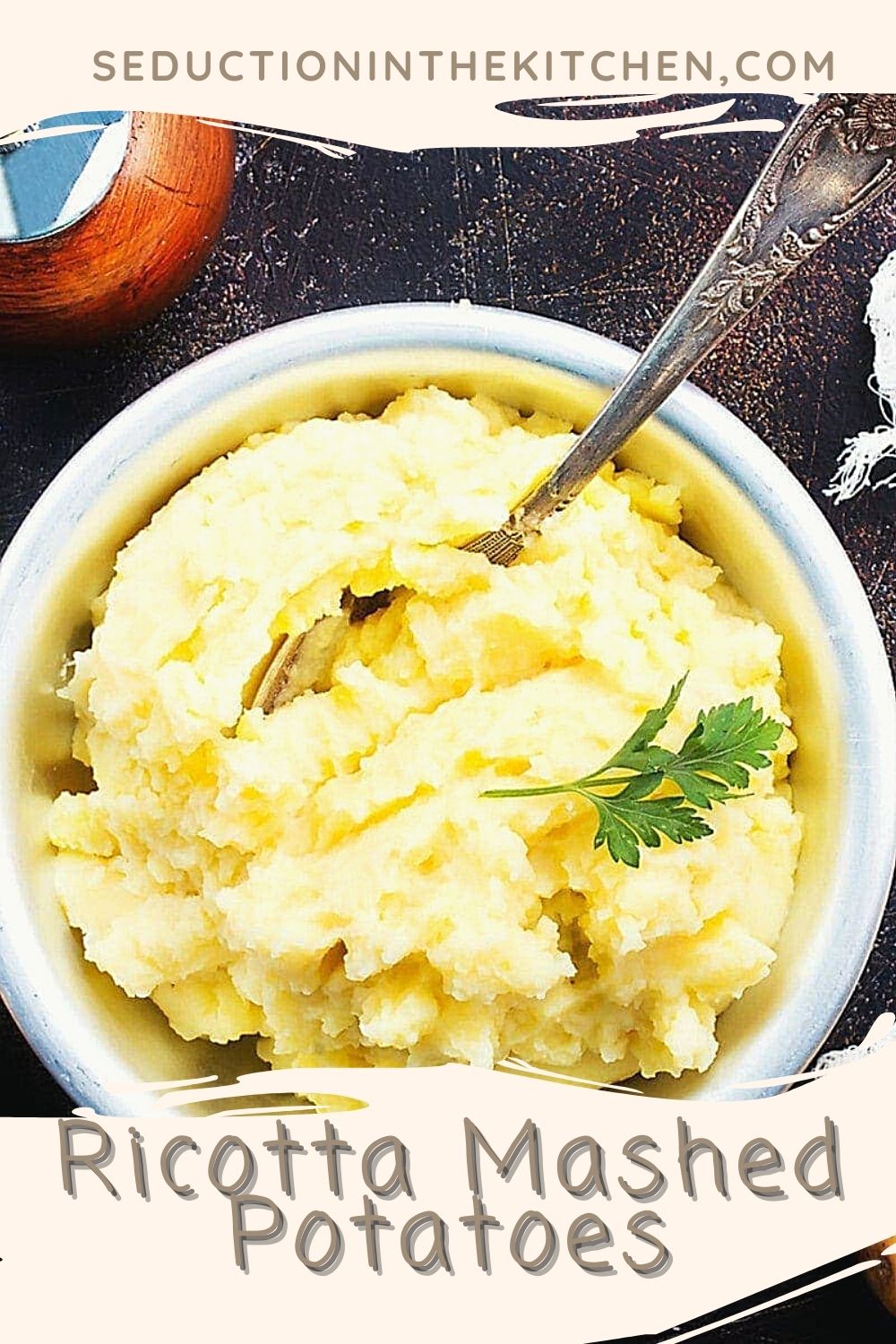 Simple Ricotta Mashed Potatoes {Garlic Ricotta Flavor}