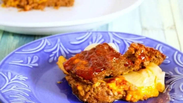 Effortless Pierogie Stuffed Meatloaf {Stuffed Meatloaf Recipe} Pierogie stuffed meatloaf