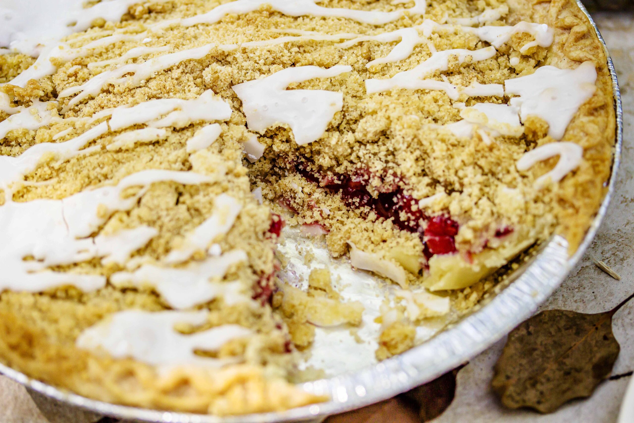 cherry streusel pie scaled