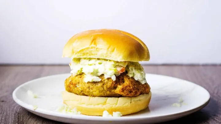 Jerk Chicken Burger With Tropical Slaw {#BURGERMONTH #GIRLCARNIVORE} Jerk Chicken Burger scaled