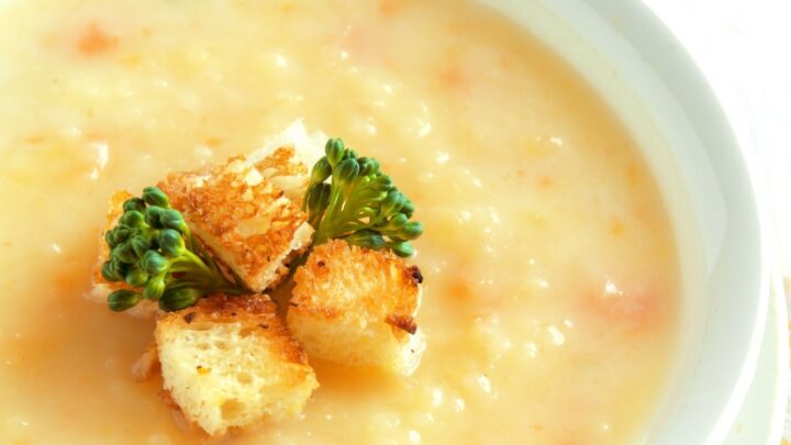 Slow Cooker Cheese Soup